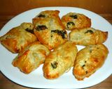 A picture of step 7 of Vegetarian Pickled Mustard Green Buns (Xue Cai Baozi).