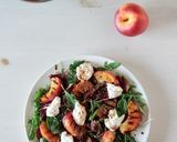 Foto del paso 3 de la receta: Ensalada veraniega de nectarinas, rúcula, cecina y burrata