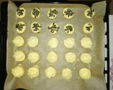 Sajtos és tökmagos pogácsa recept fázis 4 fotója