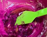 Foto langkah ke 5 dari resep Dragon Fruit Cake - Bolu Buah Naga Panggang - Snack Time Mpasi 1+.