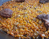 Foto del paso 15 de la receta: Arroz de carrilleras al vino tinto con habitas