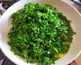 A picture of step 1 of Methi Malai matar.