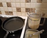 A picture of step 5 of Crepes.