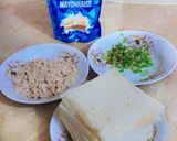 A picture of step 1 of Chicken Mayo Sandwich.