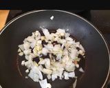 Foto del paso 2 de la receta: Menestra de verduras con patatas fritas y queso