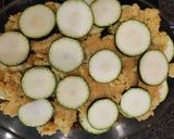 Vegán rakott cukkini kölessel, gabonakolbásszal (IR-barát ebéd) recept fázis 5 fotója