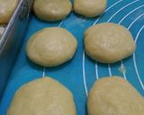 Foto langkah ke 4 dari resep Super Fluffy Dought Filling Strawberry Jam.