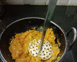 சப்பாத்தி, காரட், உருளை கட்லெட் &போண்டா. ரெசிபி ஸ்டேப் 4 புகைப்படம்