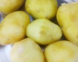 A picture of step 2 of Spicy Potato Tikka in appe pan.