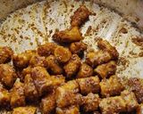 A picture of step 8 of Gatte ki Sabzi (dry and with gravy).