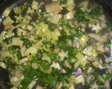 Foto del paso 1 de la receta: Tortilla de acelga fácil, rápida y sabrosa