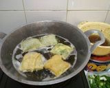 Foto langkah ke 3 dari resep Martabak telor mini simple.