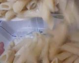 صورة لخطوة 5 من وصفة مكرونة بالدجاج والبيشاميل 🍜🍜😋😋