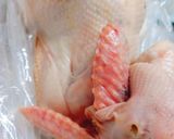 Hình bước làm 1 của món Gà nổ muối