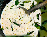 ஒயிட் க்ரிஸ்பி பணியாரம் வித் கோக்கனட் சட்னி ரெசிபி ஸ்டேப் 3 புகைப்படம்