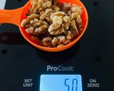 A picture of step 1 of Dates and walnuts cake -vegan.