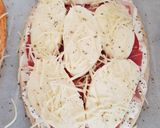 Une image de l'étape 5 de Pizza au jambon italien et mozzarella.