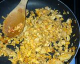 Foto del paso 1 de la receta: Empanada pollo reciclada rastafarie