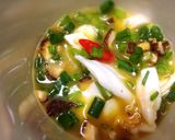 รูปขั้นตอนการทำที่ 1 ของ ไข่เจียวเนื้อปูและเห็ดหอมสด