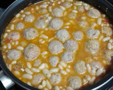 Foto del paso 7 de la receta: Guiso de judías blancas con albóndigas