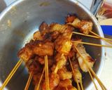 Foto langkah ke 3 dari resep Sate Babi Manis.
