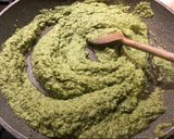 Foto del passaggio 4 della ricetta Pavoncelle su purè di broccoli, spolverata di ricotta stagionata e noci