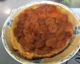 Une image de l'étape 6 de Tarte renversée aux abricots.