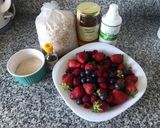 Foto del paso 1 de la receta: Crumble de frutos rojos sin azúcar ni harina!