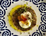 Foto del paso 6 de la receta Patatas enmascaradas con morcilla y huevo poché
