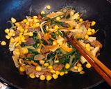 Hình bước làm 1 của món Mỳ xào