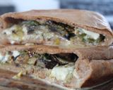 Foto del paso 4 de la receta: Calzones integrales de verduras grilladas