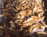 Kartoffelchips (aus Kartoffelschalen) 🥔 Rezeptschritt 2 Foto