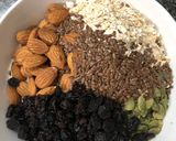 Hình bước làm 1 của món Bánh biscotti nguyên cám mix hạt
