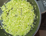Foto del paso 3 de la receta: Calabacines rellenos de verduras con virutas de jamón