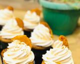 A picture of step 7 of Orange Crystal Cupcake.