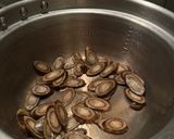 A picture of step 1 of Pork Miso Soup 豚汁.