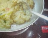A picture of step 4 of Tomato upma.