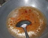 Foto langkah ke 3 dari resep Seblak Maklor (Makaroni Telor) kilat.