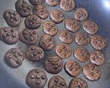 Foto langkah ke 6 dari resep Cookies cokelat no oven.
