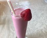 Φωτογραφία βήματος 2 της συνταγής Milkshake φράουλας