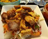 Foto del paso 5 de la receta: Yuca con chicharrón!!!