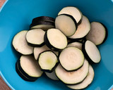 Foto langkah ke 1 dari resep Korean Fried Zucchini (Zukini Goreng ala Korea).