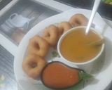 A picture of step 1 of Rice mendu Vada.