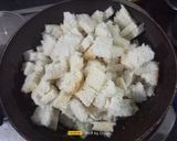 A picture of step 6 of Bread Upma.