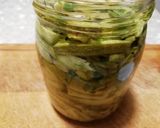 Foto del passaggio 4 della ricetta Zucchine sott'olio