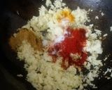 A picture of step 1 of Cauliflower paratha.