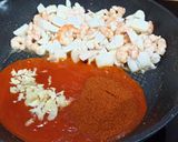 Foto del paso 3 de la receta: Fideuá con sepia y gambas