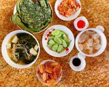 Hình bước làm 2 của món Hột vịt nướng lá mơ