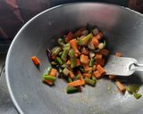 সুজির উপমা (Sujir Upma recipe in bengali) রেসিপি ধাপ - 2 ছবি