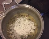 A picture of step 3 of Chicken ala king.